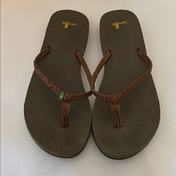 Sanuk Brown Leather Thong Flip Flop Sandals with Braided Straps Size 7.5 - Picture 1 of 8